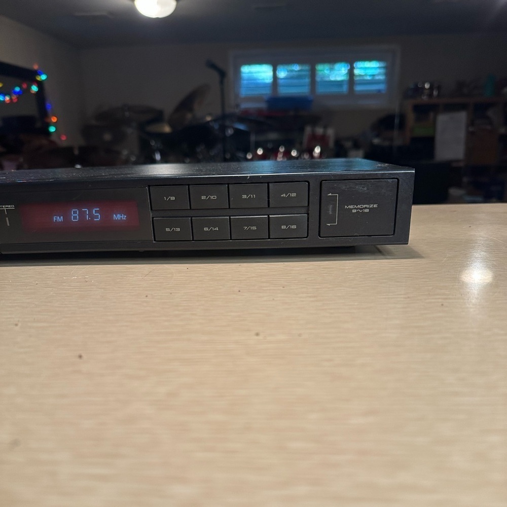 Vintage Akai AT-A2 Stereo Synthesized Tuner Tested Working Very Rare🔥 - Picture 4 of 9